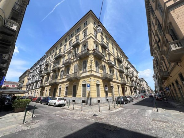 appartamento in vendita a Torino in zona San Salvario