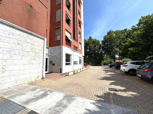 ufficio in vendita a Torino in zona Lucento