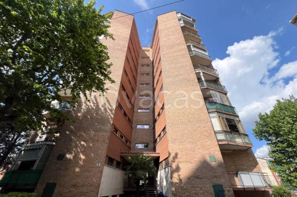 appartamento in vendita a Torino in zona Borgata Vittoria
