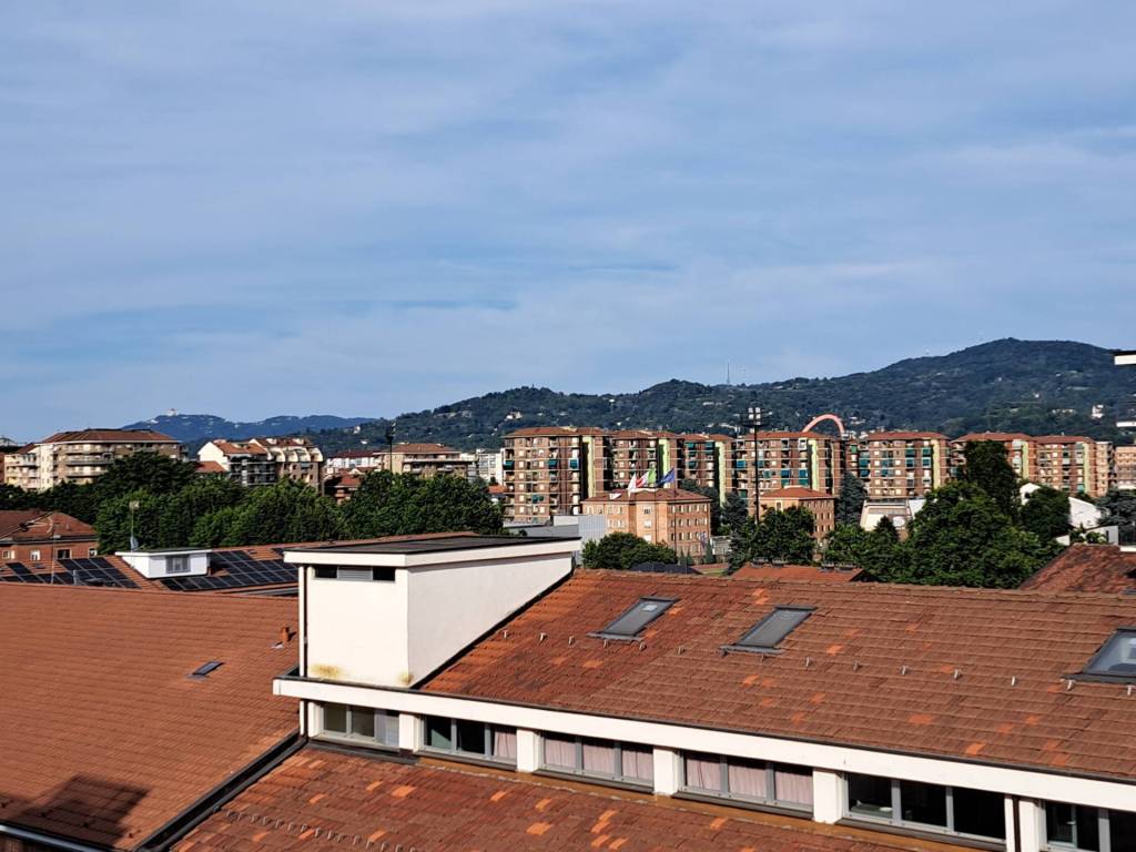 appartamento in vendita a Torino in zona Mirafiori Nord