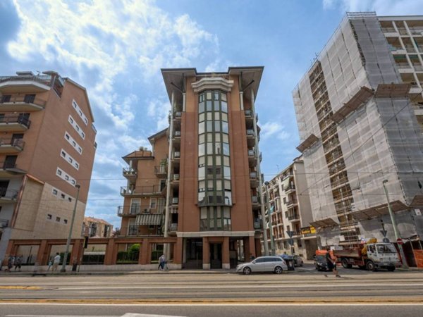 appartamento in vendita a Torino in zona Aurora