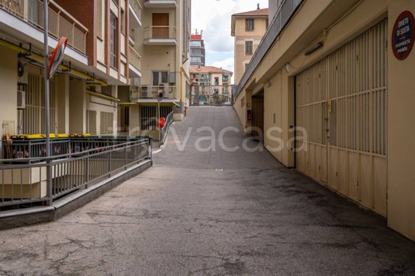 locale di sgombero in vendita a Torino in zona Crocetta