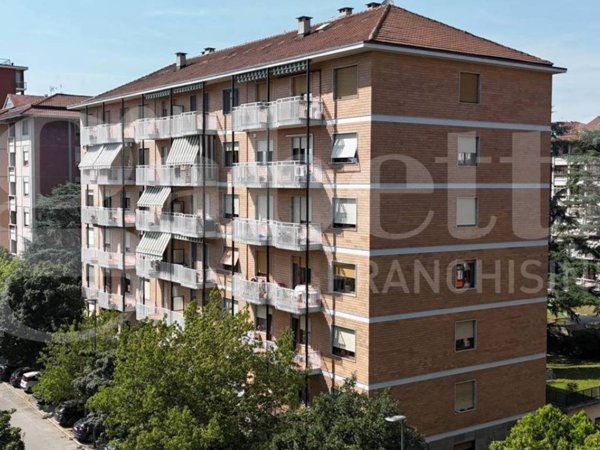 appartamento in vendita a Torino in zona Mirafiori Nord