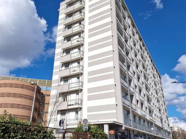 appartamento in vendita a Torino in zona Santa Rita