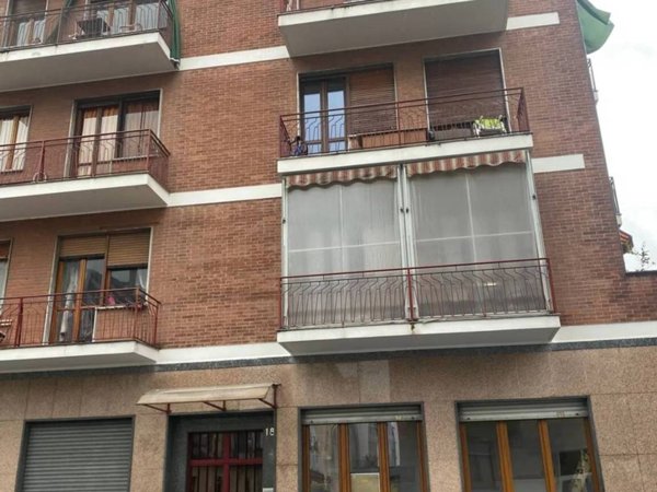 appartamento in vendita a Torino in zona Aurora