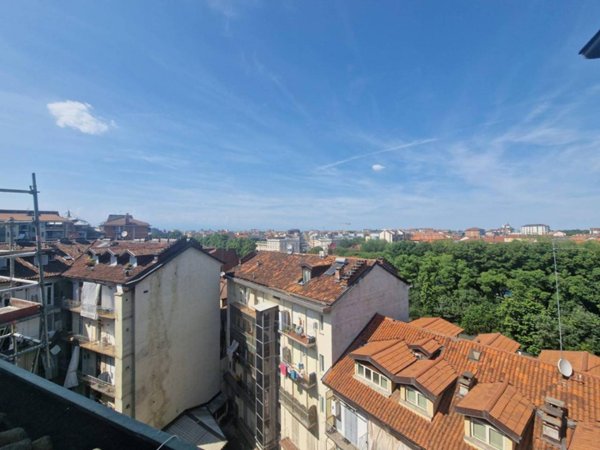 mansarda in vendita a Torino in zona Vanchiglia