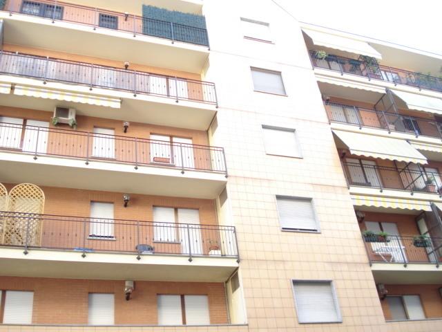 appartamento in vendita a Torino in zona Santa Rita
