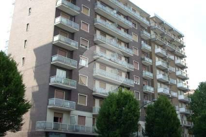 appartamento in vendita a Torino in zona Lingotto