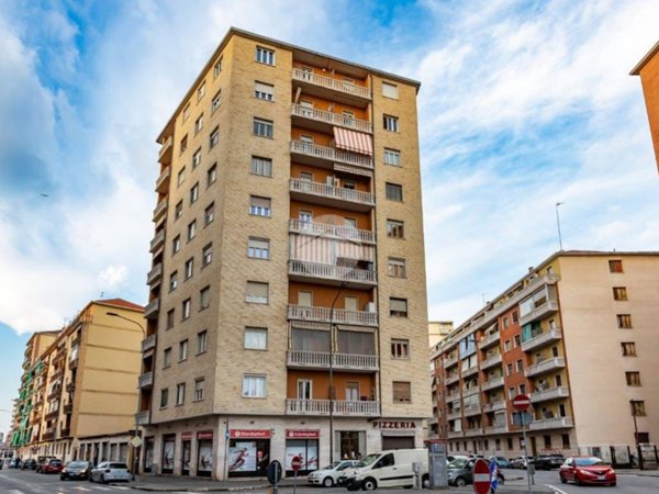 appartamento in vendita a Torino in zona Borgata Vittoria