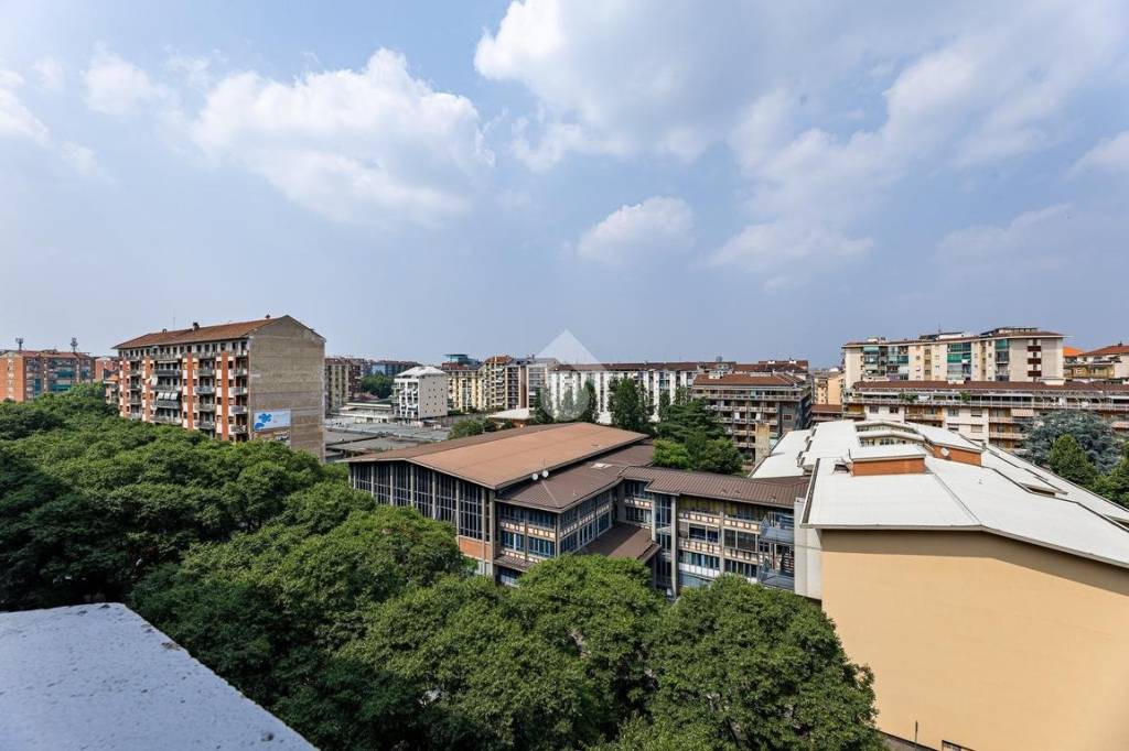 appartamento in vendita a Torino in zona Santa Rita