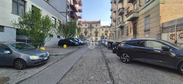 locale di sgombero in vendita a Torino in zona Aurora