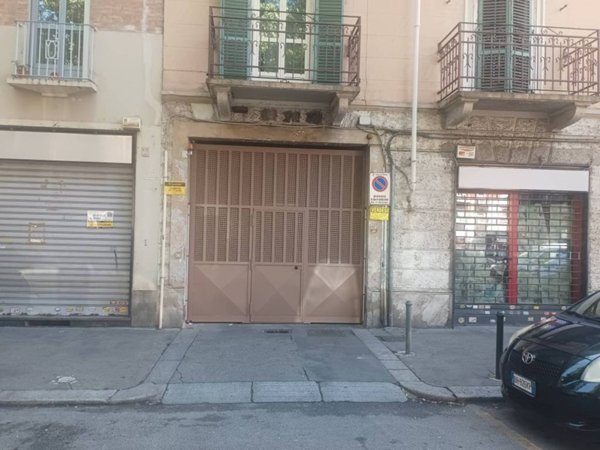 casa indipendente in vendita a Torino in zona Aurora