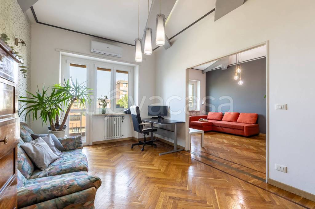 appartamento in vendita a Torino in zona Campidoglio