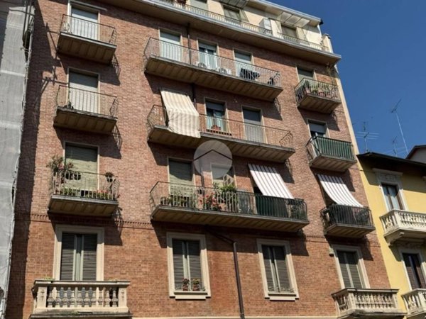 appartamento in vendita a Torino in zona Cenisia