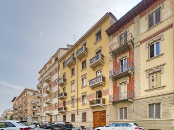 appartamento in vendita a Torino in zona Crocetta