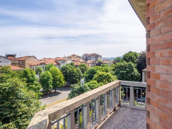 appartamento in vendita a Torino in zona Crocetta