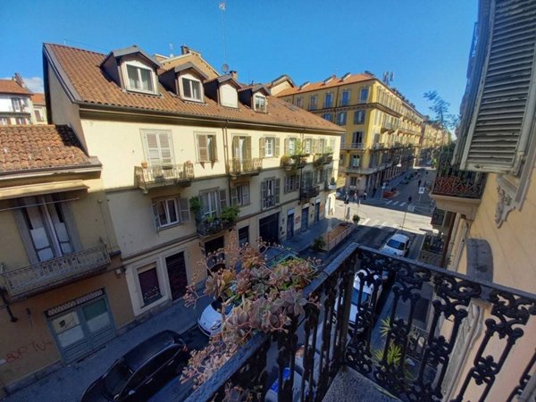 appartamento in vendita a Torino in zona San Salvario