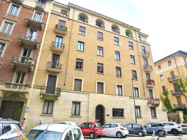 ufficio in vendita a Torino in zona Crocetta