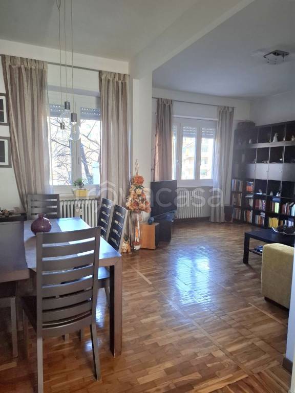 appartamento in vendita a Torino in zona Santa Rita