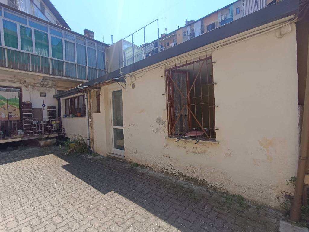 negozio in vendita a Torino in zona Millefonti