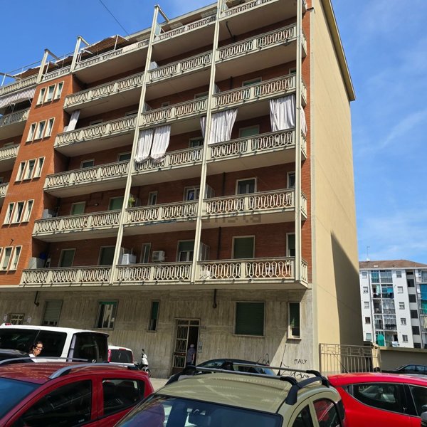 appartamento in vendita a Torino in zona Borgata Vittoria