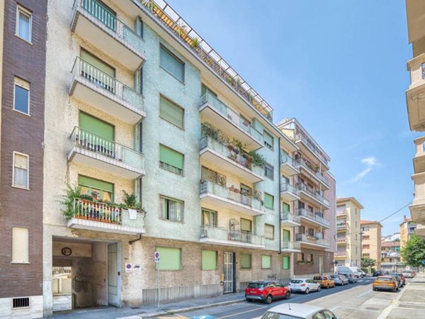 appartamento in vendita a Torino in zona Cit Turin