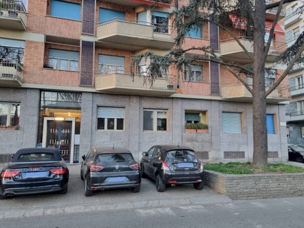 ufficio in vendita a Torino in zona Vanchiglia