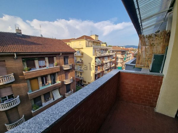 appartamento in vendita a Torino in zona Santa Rita