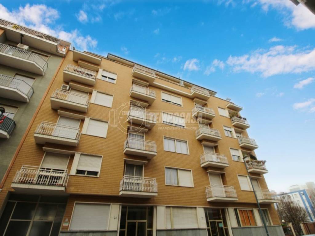 appartamento in vendita a Torino in zona Santa Rita