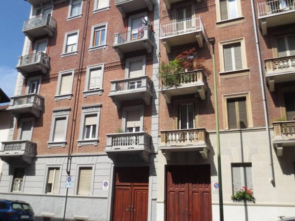appartamento in vendita a Torino in zona Parella