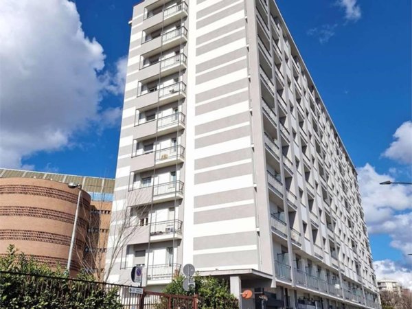 appartamento in vendita a Torino in zona Mirafiori Nord
