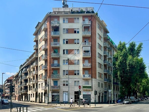appartamento in vendita a Torino in zona Borgata Vittoria