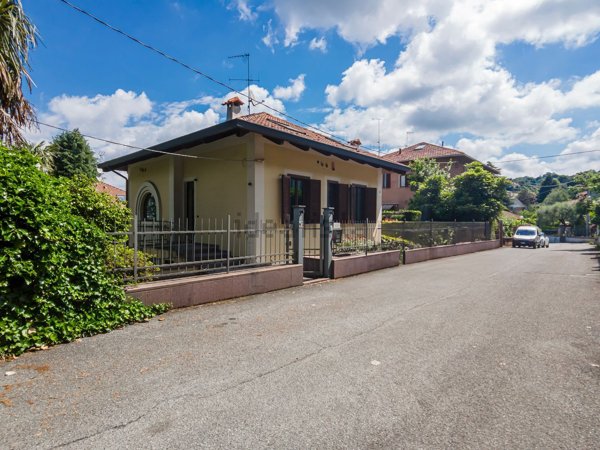 casa indipendente in vendita a Torino in zona Madonna del Pilone