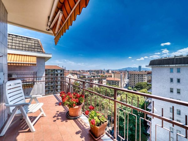 appartamento in vendita a Torino in zona Pozzo Strada