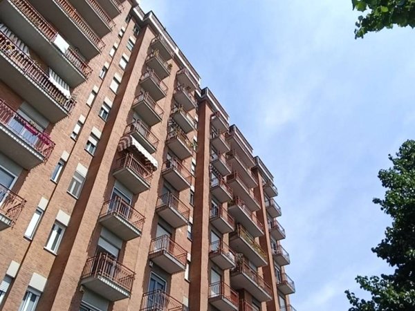 monolocale in vendita a Torino in zona Aurora