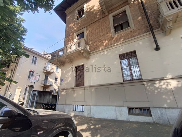 locale di sgombero in vendita a Torino in zona Cavoretto