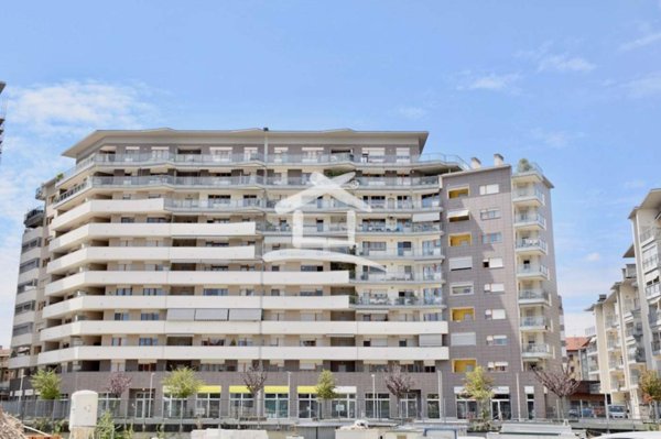 negozio in vendita a Torino in zona Borgo San Paolo