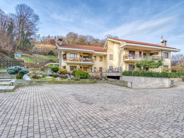 appartamento in vendita a Torino in zona Superga