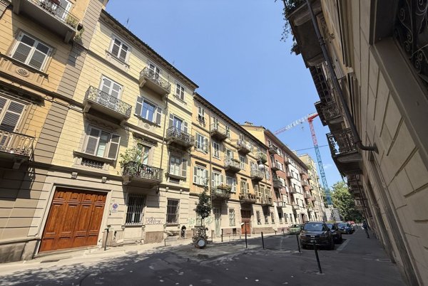 appartamento in vendita a Torino in zona Centro Storico