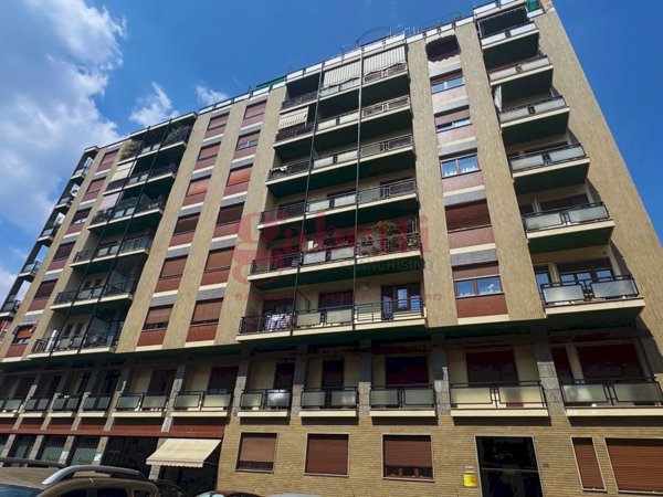appartamento in vendita a Torino in zona Santa Rita