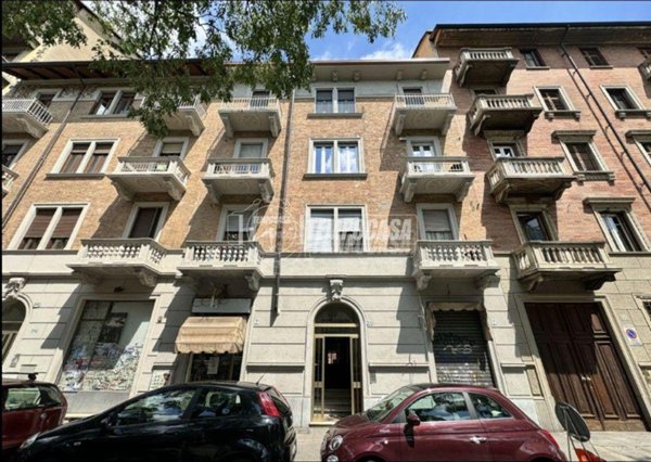 appartamento in vendita a Torino in zona Cenisia