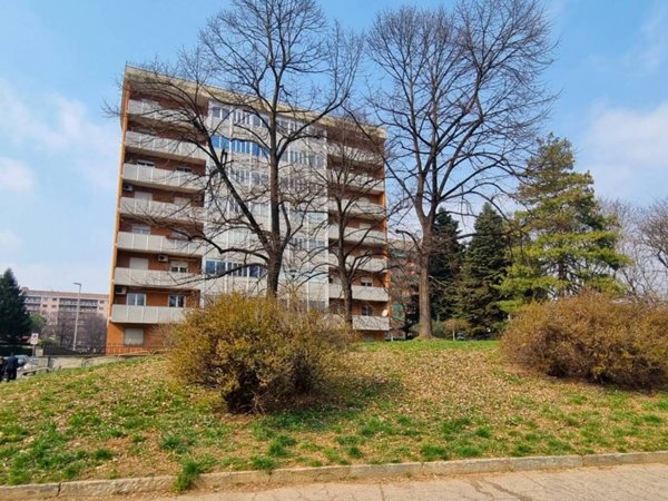 appartamento in vendita a Torino in zona Lingotto