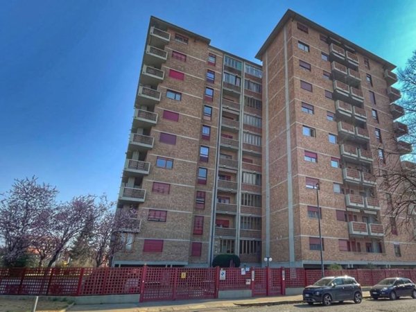 appartamento in vendita a Torino in zona Mirafiori Nord