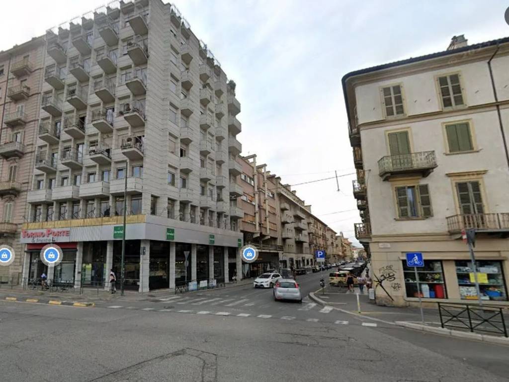 negozio in vendita a Torino in zona San Donato