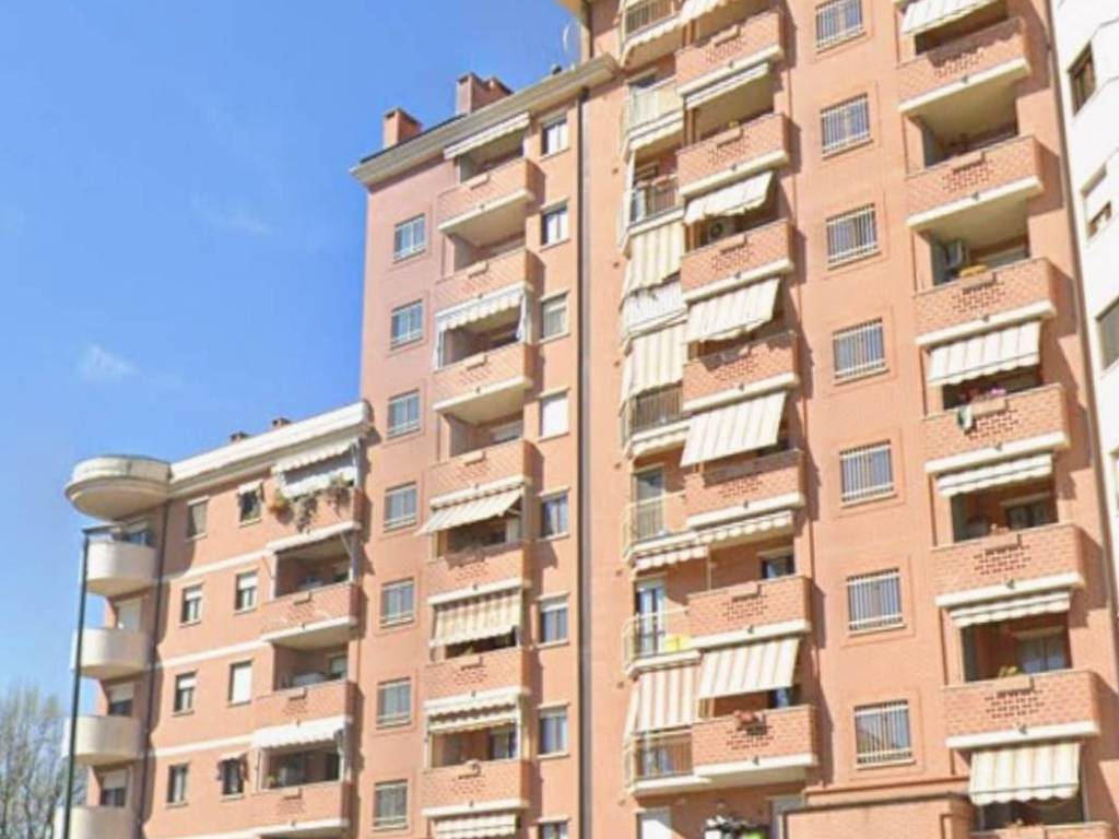appartamento in vendita a Torino in zona Lucento