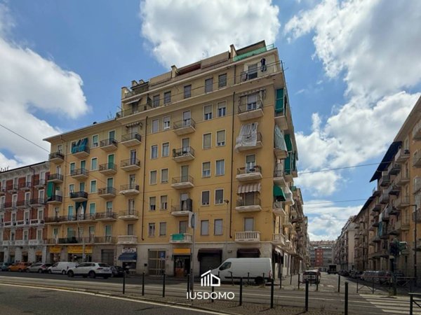 appartamento in vendita a Torino in zona Aurora
