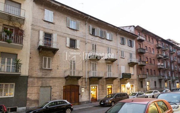 appartamento in vendita a Torino in zona Parella