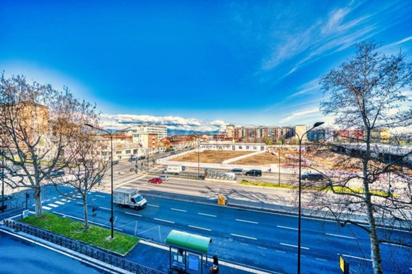 appartamento in vendita a Torino in zona Borgata Vittoria