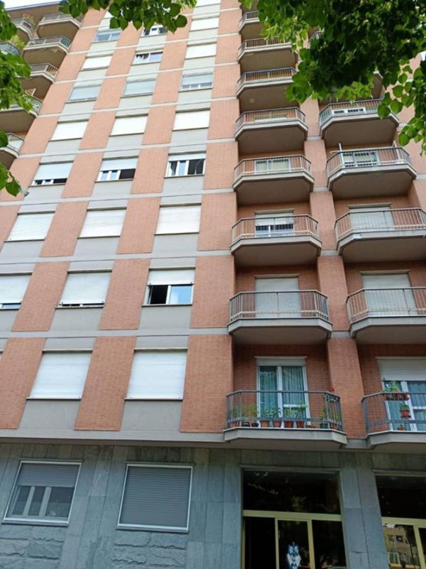 appartamento in vendita a Torino in zona Mirafiori Nord