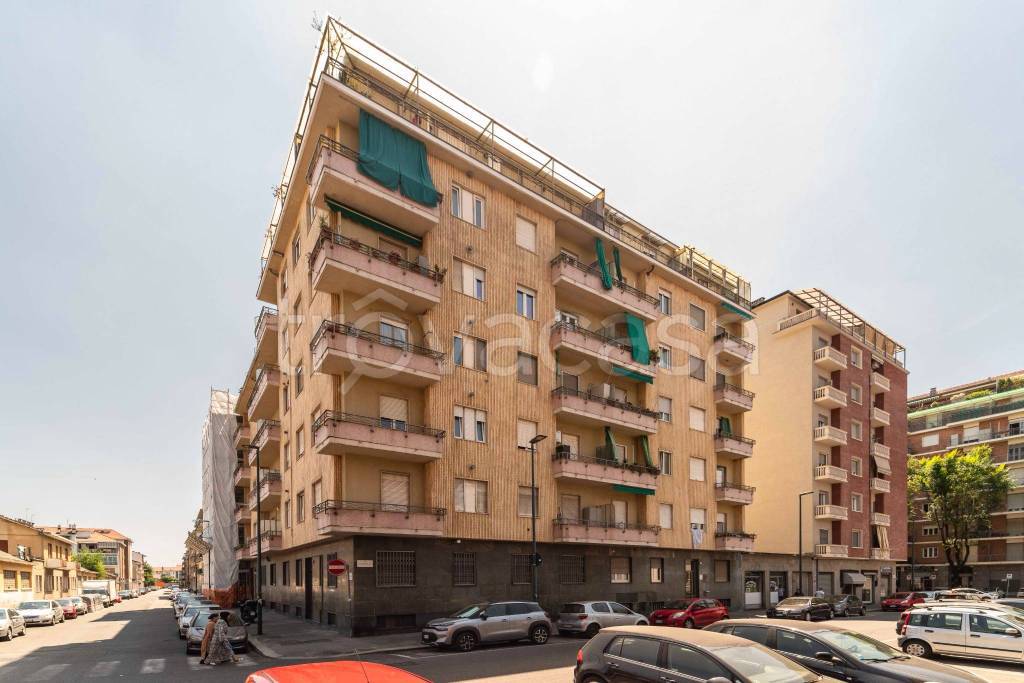 appartamento in vendita a Torino in zona Borgata Vittoria